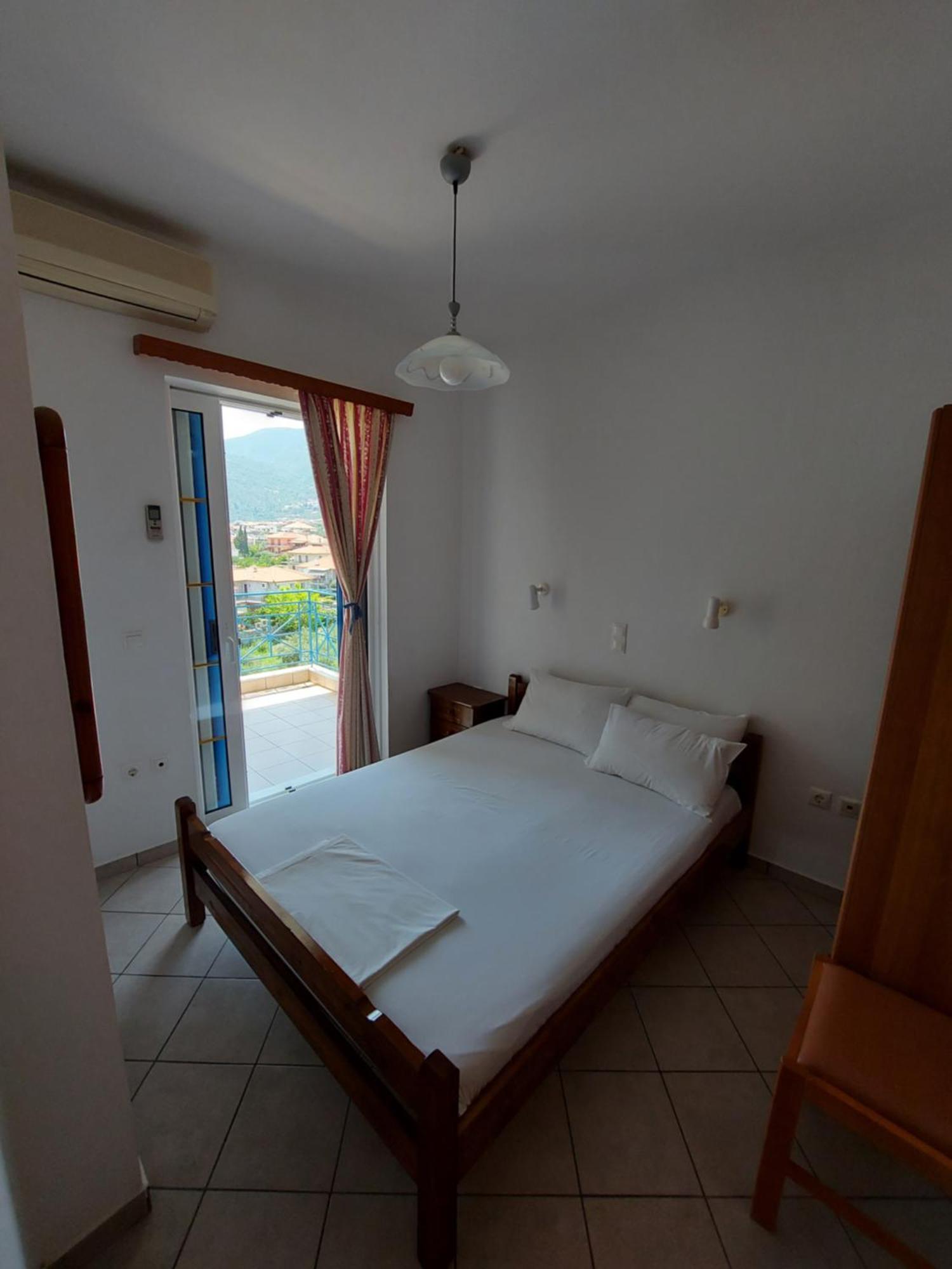 Matina Apartments Tyros Номер фото